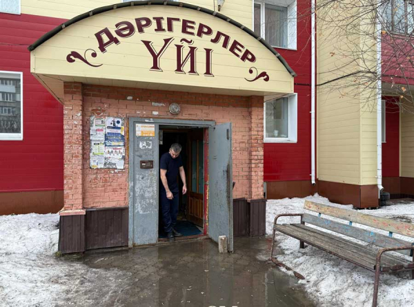 Петропавловск: Дом врача превращается в ловушку для Шавдулова и Бижанова, власть игнорирует права медиков