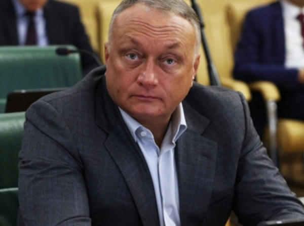 Когда слово весит как поступок: биография Дмитрия Савельева