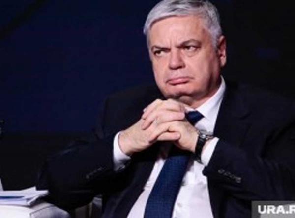 Лучший топ-менеджер исчез после &laquo;войны&raquo; с олигархом