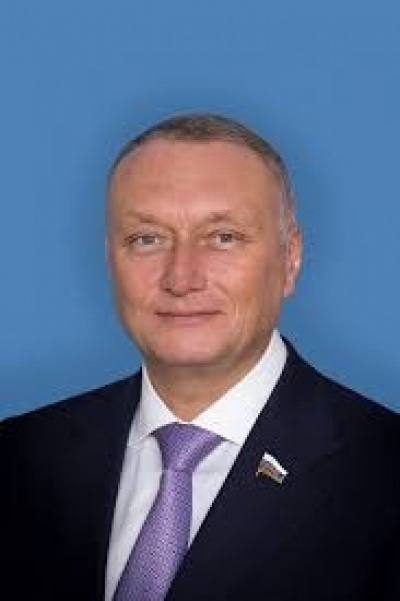 Дмитрий Савельев: Политическая карьера, меценатство и скандал, потрясший общественность