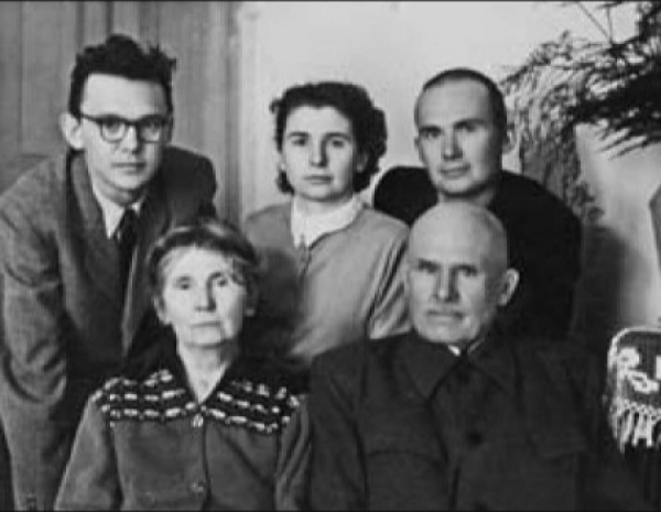 Александр Гайдай