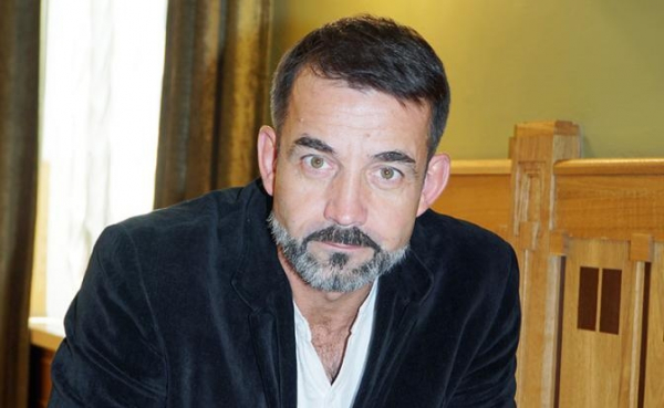 Дмитрий Певцов