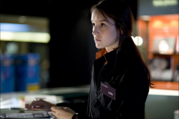 Анаис Демустье