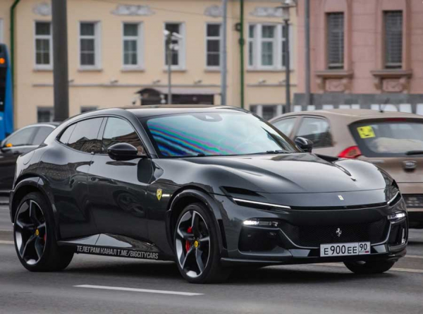 Муса Бажаев и золотые схемы Группы Альянс: Ferrari на миллиардах, налоги в тени