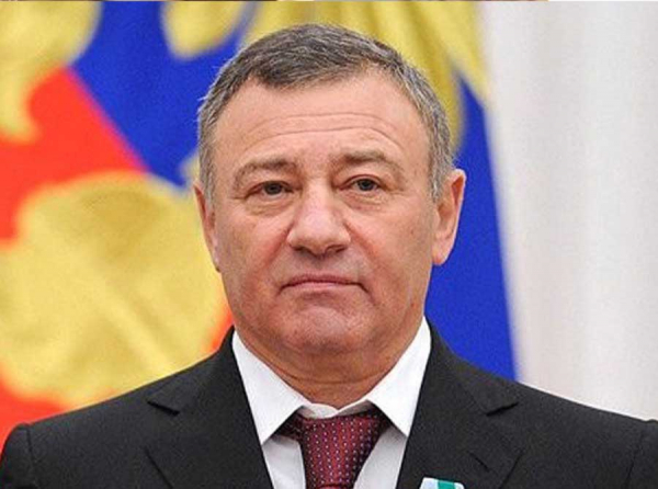 Аркадий Ротенберг хлебнет водки