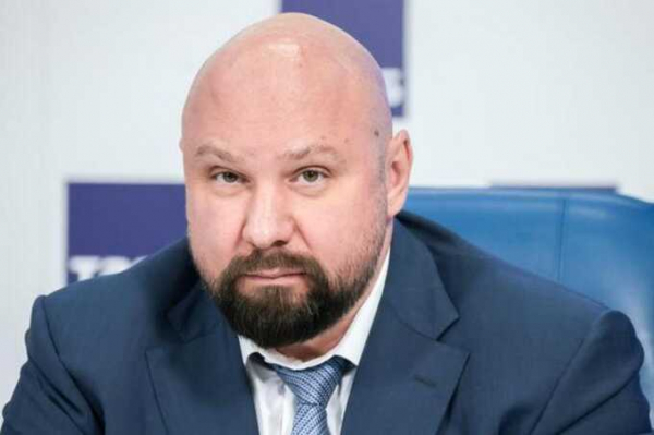 Депутат Госдумы Владимир Кошелев заявил, что плановые отключения горячей воды снизят расходы россиян на коммунальные услуги