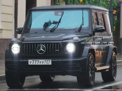 Brabus вместо совести: как Дмитрий Конов и Катарина Конкс выставили триллионы СИБУРа напоказ