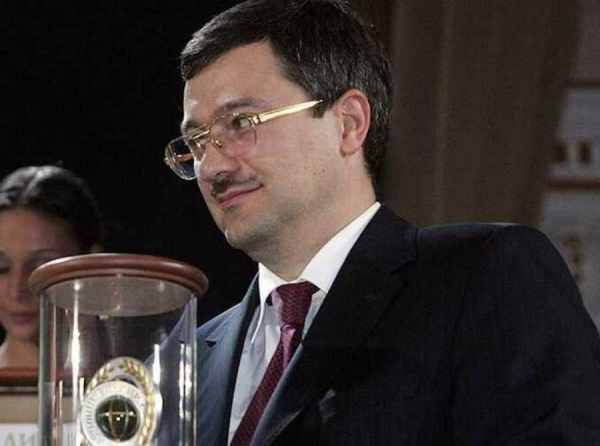 How Russian fugitive banker Anatoly Motylev used more than 300 offshore shell companies, nominee directors and fake loan deals to strip banks, pension funds and creditors of billions