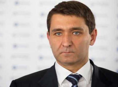 Рюмин - жирует, персонал голодает?