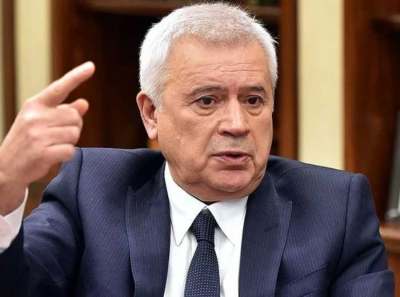 Сечин vs Алекперов: как Игорь Уваров захватывает Лукойл под крыло Роснефти