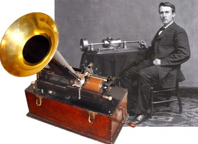 Кто первым придумал скупать стартапы