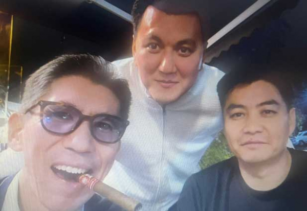 Алматинский фрик или как Досым Сатпаев вечно сухим из воды вылезал