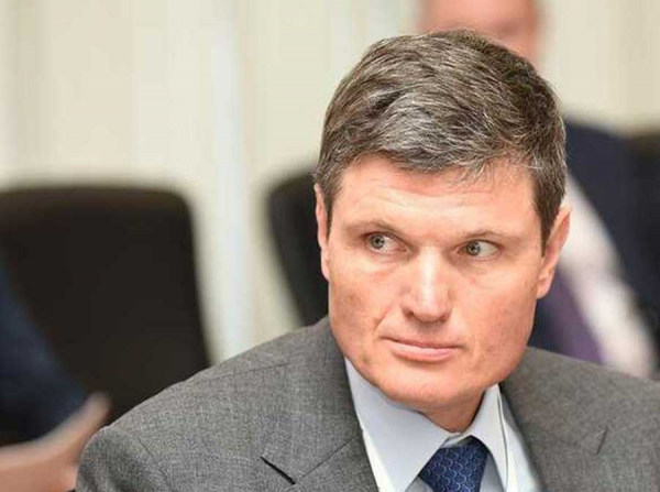 Колеса монополии: Как бизнес Анатолия Седых тормозит развитие российских железных дорог