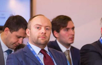 &laquo;Золотой зять&raquo; Ростеха Александр оформил дома на Рублевке за 400 млн