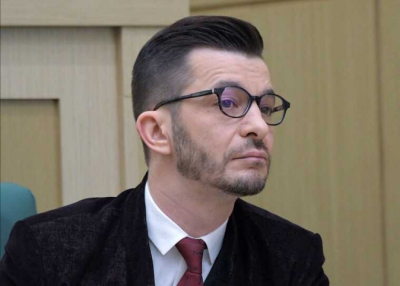 Доктор Андрей Курпатов безуспешно звонил адвокату Генри Резнику в день ареста Porsche